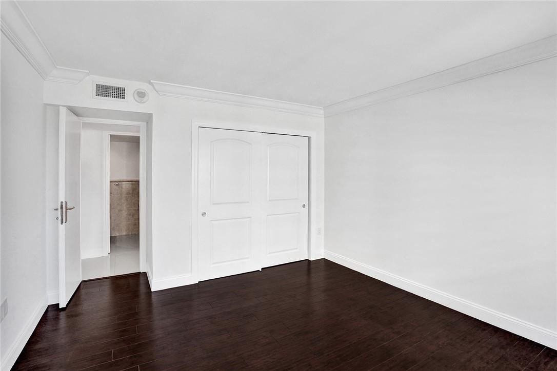 3400 Galt Ocean Drive, #1509 S, Fort Lauderdale, FL 33308 The second bedroom has its own bathroom, which is directly across the hall.