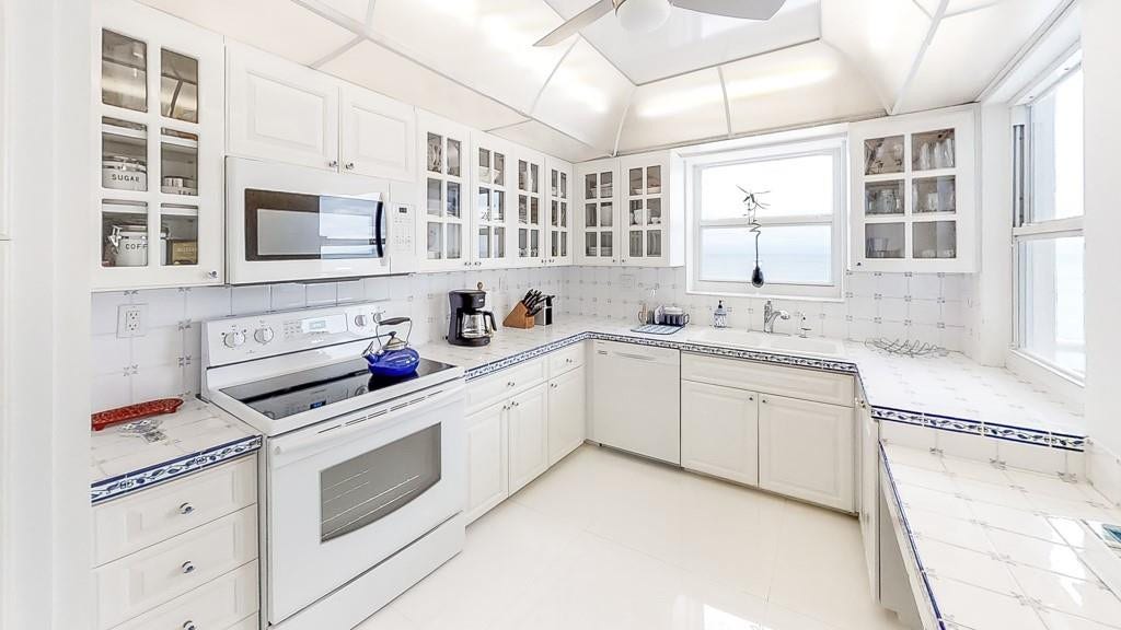 3430 Galt Ocean Drive, #907, Fort Lauderdale, Fort Lauderdale, FL 33308