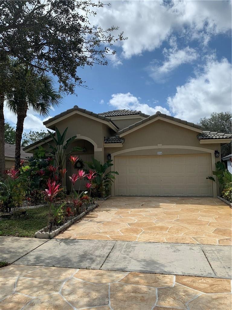 Property photo for 286 SW 206th Avenue, Pembroke Pines, FL