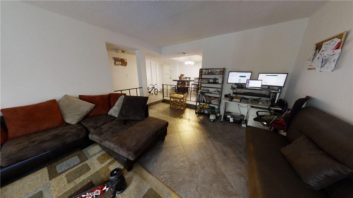 3740 Inverrary Drive, #3G, Lauderhill, FL 33319