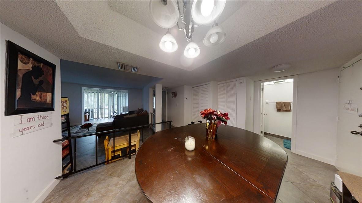 3740 Inverrary Drive, #3G, Lauderhill, FL 33319