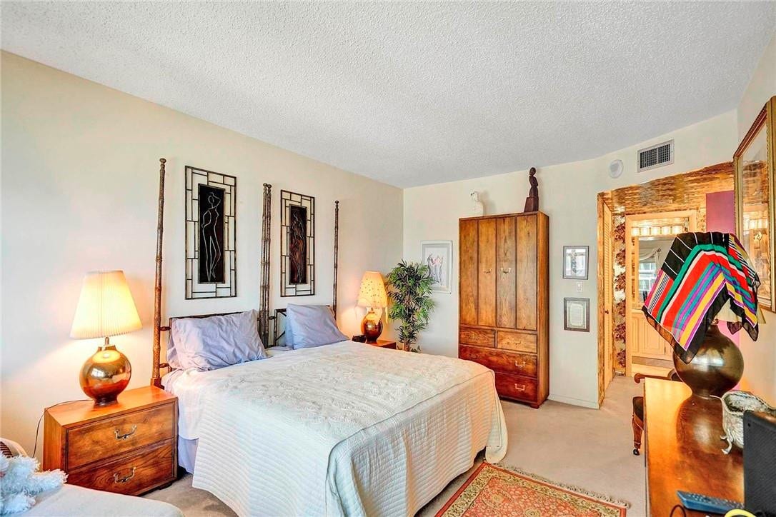 3400 Galt Ocean Drive, #1104 S, Fort Lauderdale, FL 33308 The main bedroom has two closets, one of which is a walk in closet.