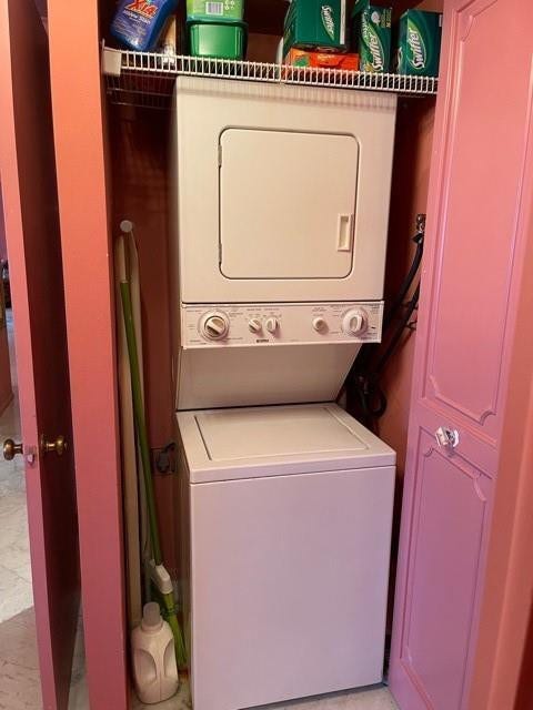 3400 Galt Ocean Drive, #1104 S, Fort Lauderdale, FL 33308 The washer & dryer is housed right before you enter the second bathroom. There is room for a full size stackable washer and dryer here.