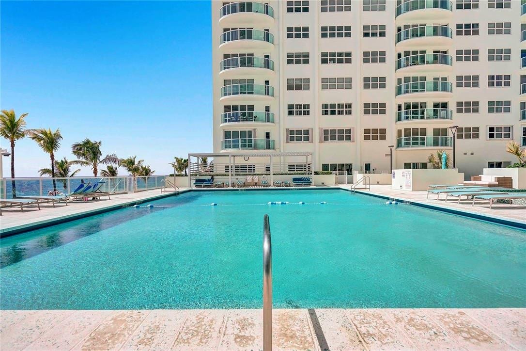 3400 Galt Ocean Drive, #1104 S, Fort Lauderdale, FL 33308 Southpoint has a large heated pool on the upper pool deck.