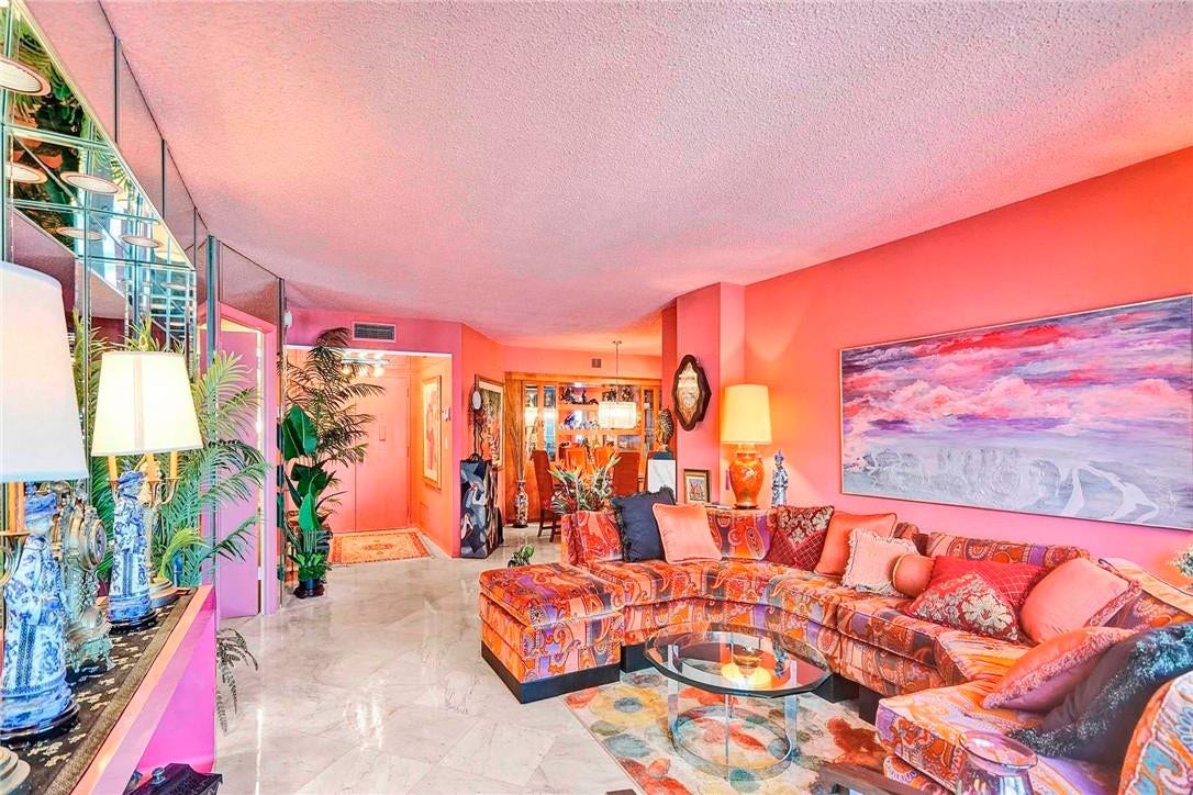 3400 Galt Ocean Drive, #1104 S, Fort Lauderdale, FL 33308 Living room.