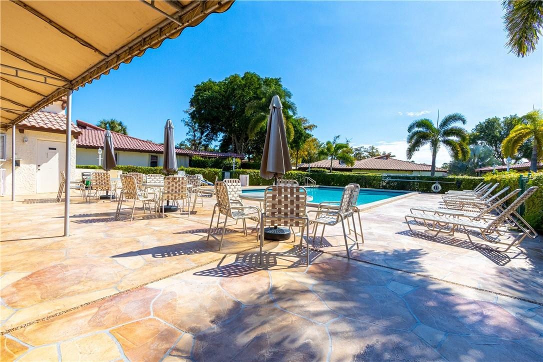 7904 Hibiscus Way, Tamarac, FL 33321 7904 Hibiscus Way, Tamarac, FL 33321