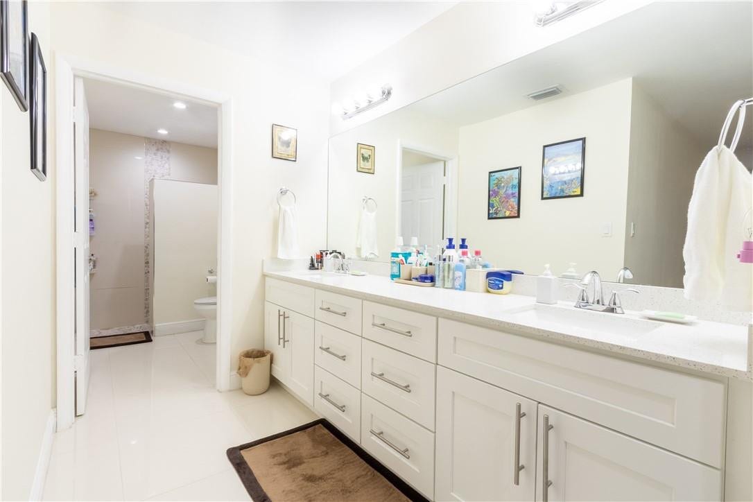 7904 Hibiscus Way, Tamarac, FL 33321 7904 Hibiscus Way, Tamarac, FL 33321