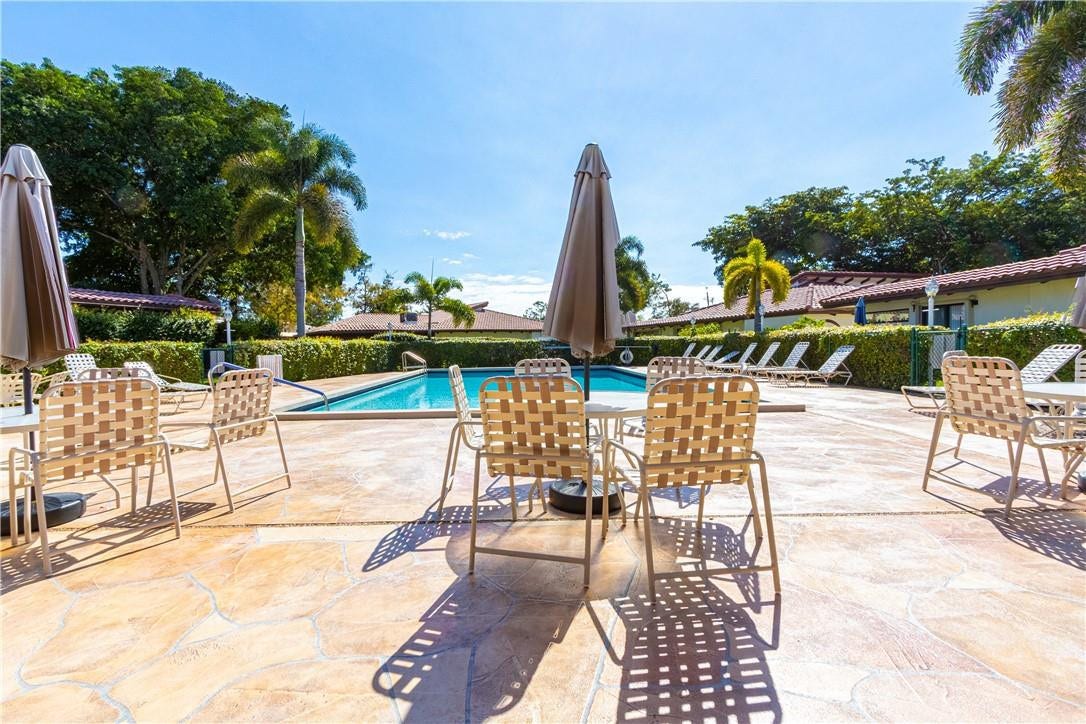 7904 Hibiscus Way, Tamarac, FL 33321 7904 Hibiscus Way, Tamarac, FL 33321