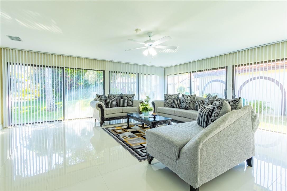 7904 Hibiscus Way, Tamarac, FL 33321 7904 Hibiscus Way, Tamarac, FL 33321
