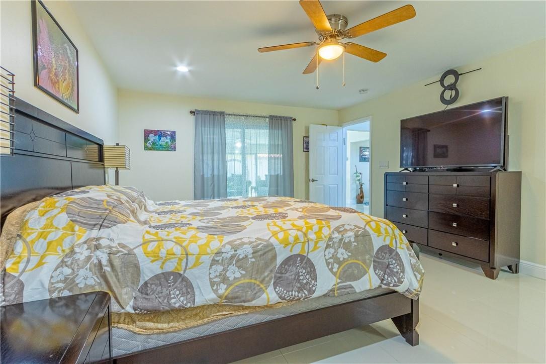7904 Hibiscus Way, Tamarac, FL 33321 7904 Hibiscus Way, Tamarac, FL 33321