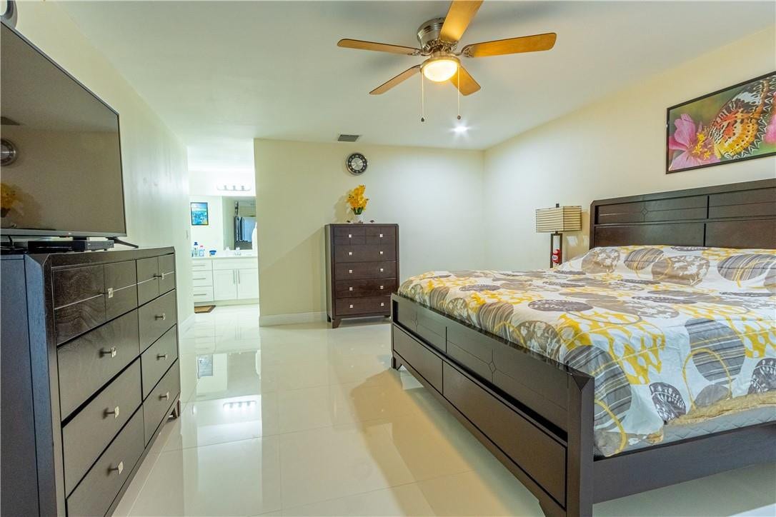 7904 Hibiscus Way, Tamarac, FL 33321 7904 Hibiscus Way, Tamarac, FL 33321