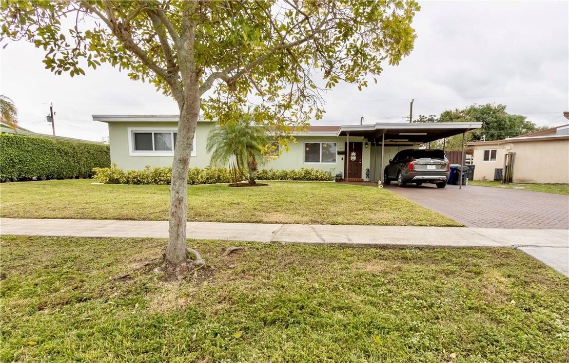 3640 SW 22nd Street, Fort Lauderdale, FL 33312 Photo 2