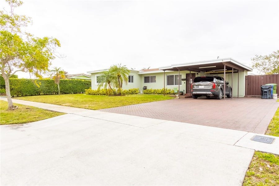 Property photo for 3640 SW 22nd Street, Fort Lauderdale, FL