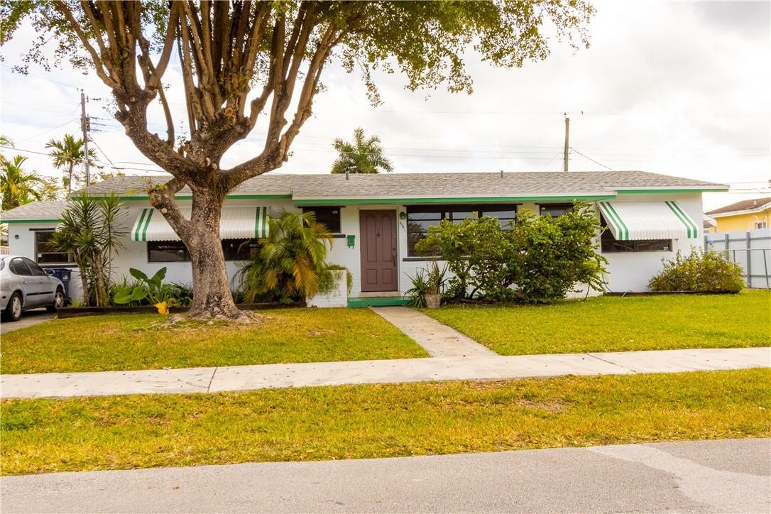 4941 SW 96th Avenue, Miami, FL 33165 Photo 1