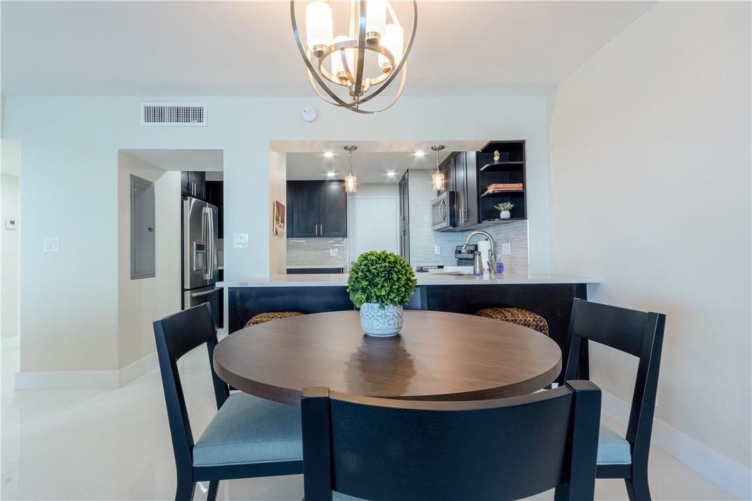 3430 Galt Ocean Drive, #410, Fort Lauderdale, FL 33308 dinning