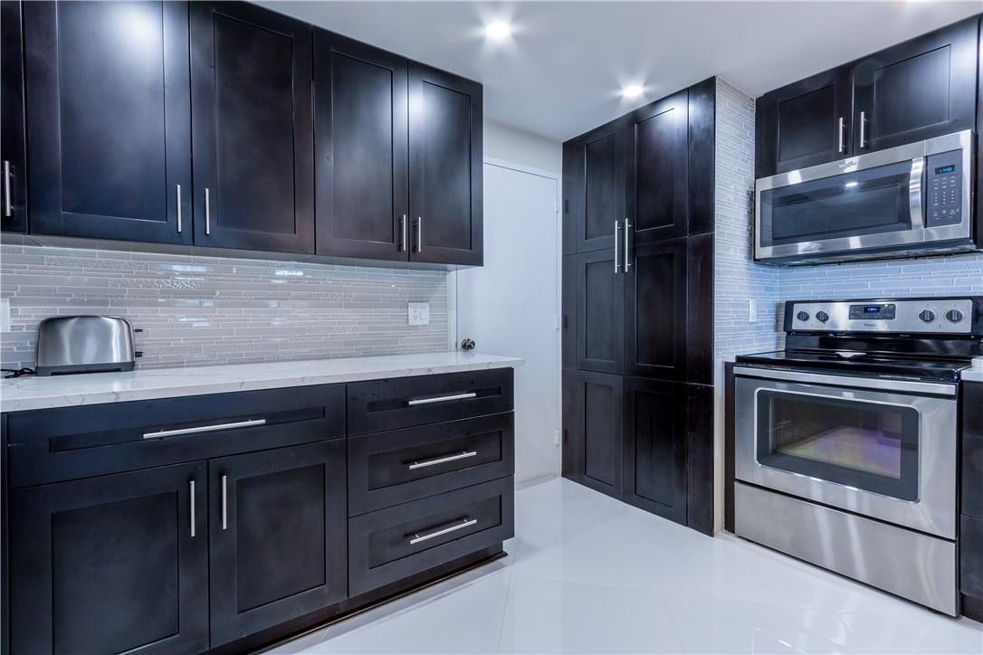 3430 Galt Ocean Drive, #410, Fort Lauderdale, FL 33308 kitchen