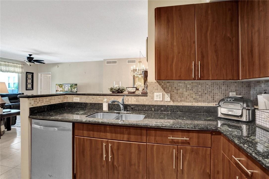 2401 NE 65 Street, #1-303, Fort Lauderdale, FL 33308 Photo 14