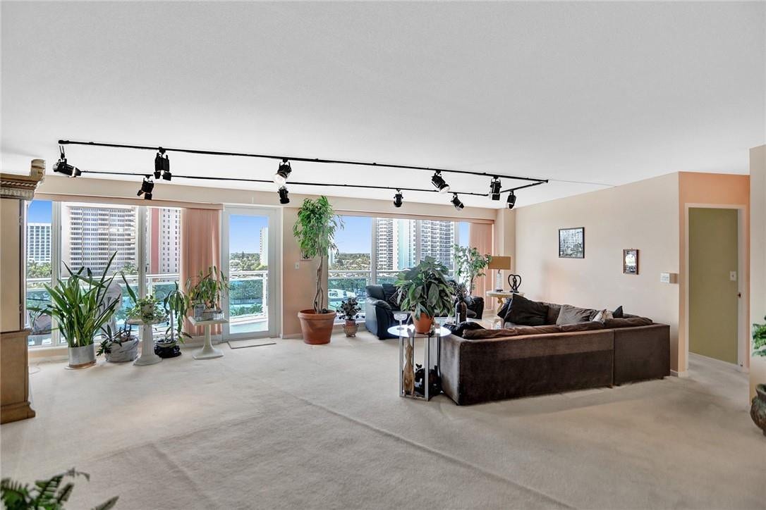 3430 Galt Ocean Drive, #712, Fort Lauderdale, FL 33308