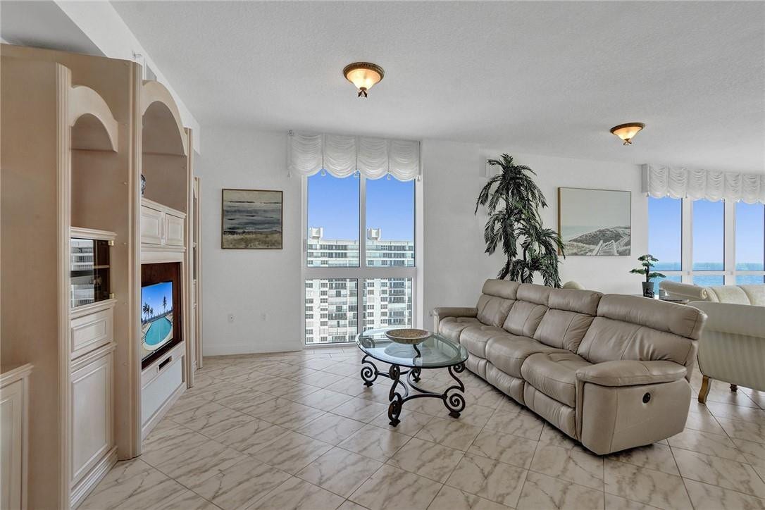 4240 Galt Ocean Drive, #2402, Fort Lauderdale, FL 33308 4240 Galt Ocean Drive, #2402, Fort Lauderdale, FL 33308