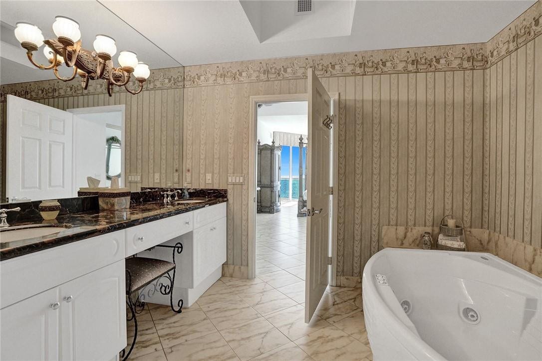 4240 Galt Ocean Drive, #2402, Fort Lauderdale, FL 33308 4240 Galt Ocean Drive, #2402, Fort Lauderdale, FL 33308