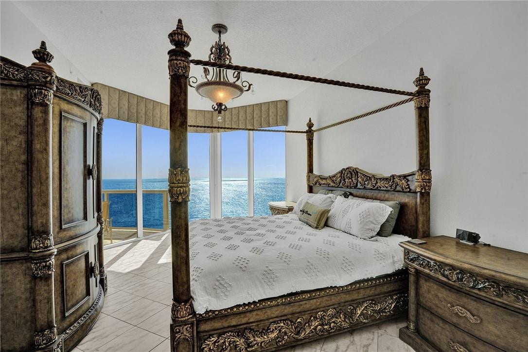 4240 Galt Ocean Drive, #2402, Fort Lauderdale, FL 33308 4240 Galt Ocean Drive, #2402, Fort Lauderdale, FL 33308