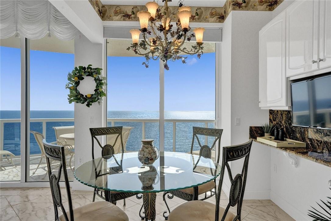 4240 Galt Ocean Drive, #2402, Fort Lauderdale, FL 33308 4240 Galt Ocean Drive, #2402, Fort Lauderdale, FL 33308