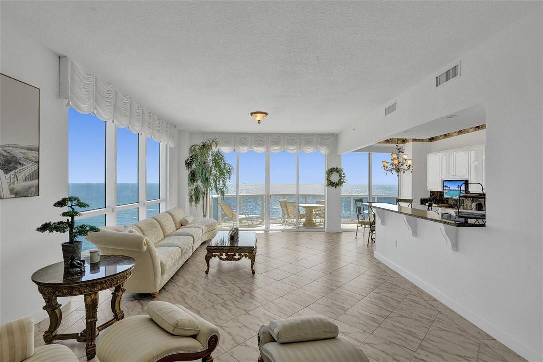4240 Galt Ocean Drive, #2402, Fort Lauderdale, FL 33308 4240 Galt Ocean Drive, #2402, Fort Lauderdale, FL 33308