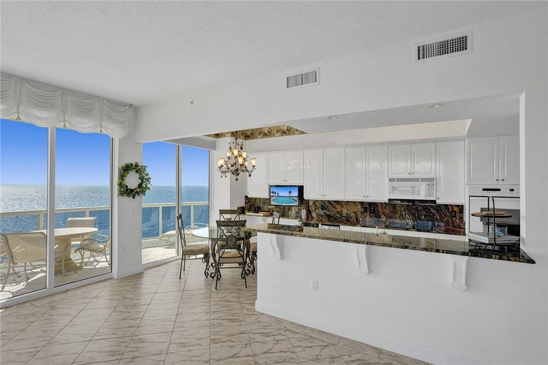 4240 Galt Ocean Drive, #2402, Fort Lauderdale, FL 33308 4240 Galt Ocean Drive, #2402, Fort Lauderdale, FL 33308