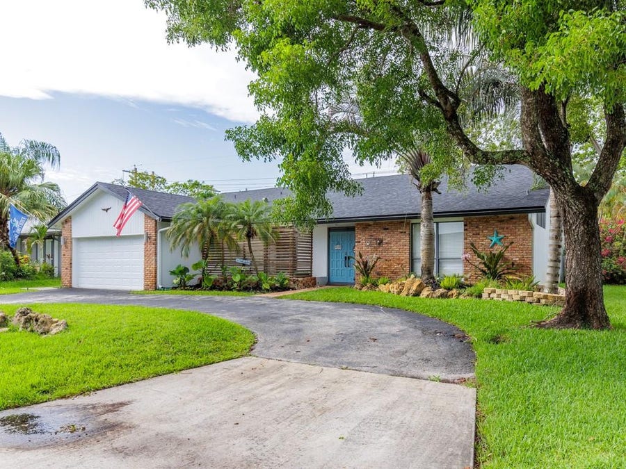 Property photo for 11800 S Island Road, Cooper City, FL