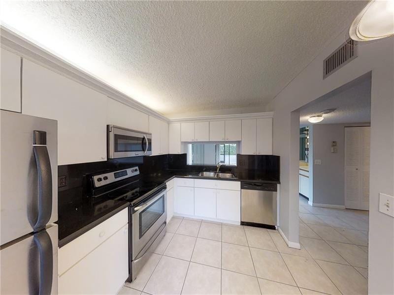 351 Club Circle, #101, Boca Raton, FL 33487