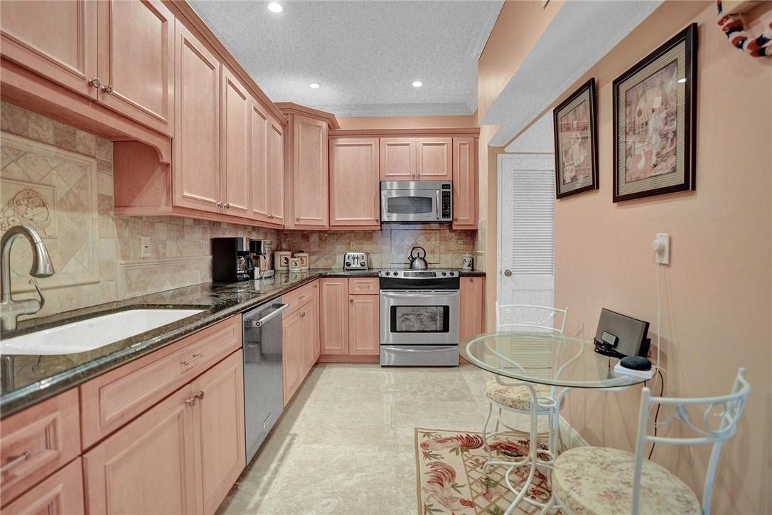 3430 Galt Ocean Drive, #1708, Fort Lauderdale, FL 33308 3430 Galt Ocean Drive, #1708, Fort Lauderdale, FL 33308