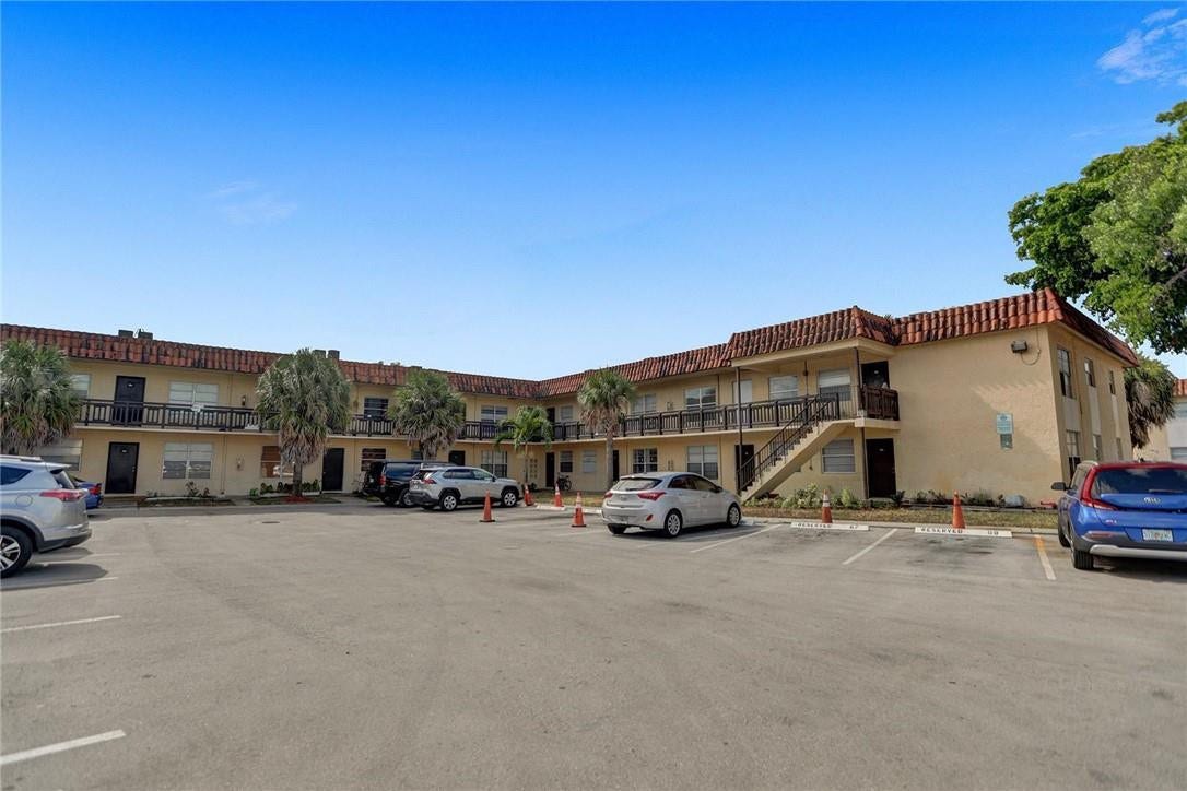 1331 S Dixie Highway, #323, Deerfield Beach, FL 33441
