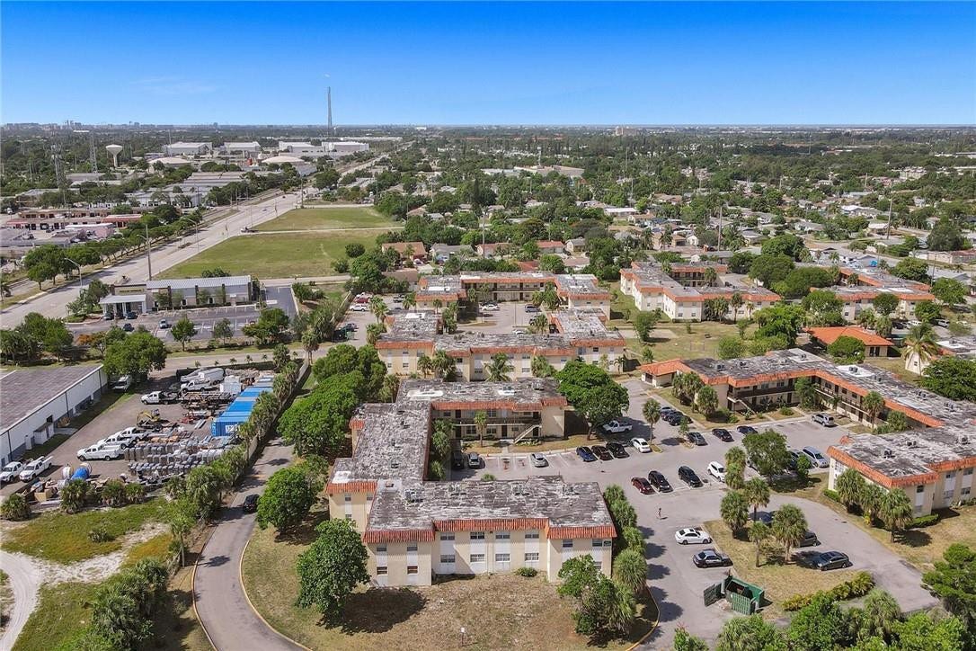 1331 S Dixie Highway, #323, Deerfield Beach, FL 33441