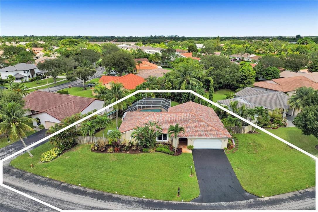 5541 Windover Way, Davie, FL 33331 Photo 2