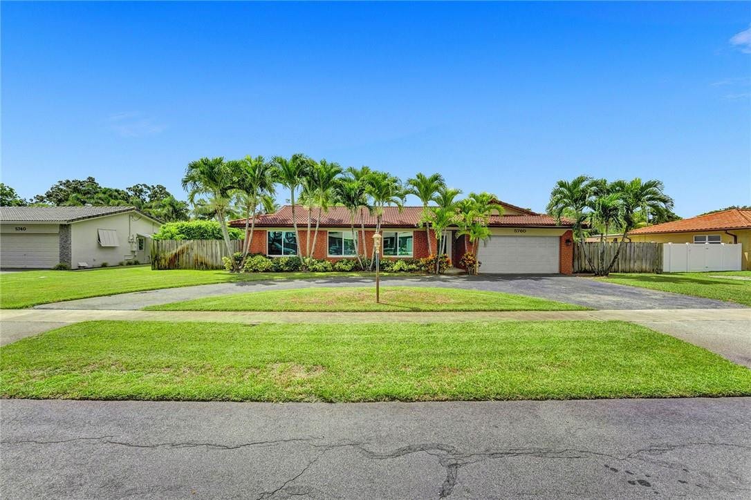 5760 SW 7th Street, Plantation, Plantation, FL 33317 5760 SW 7th Street, Plantation, Plantation, FL 33317