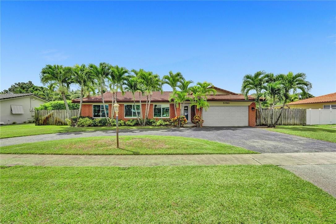 5760 SW 7th Street, Plantation, Plantation, FL 33317 5760 SW 7th Street, Plantation, Plantation, FL 33317