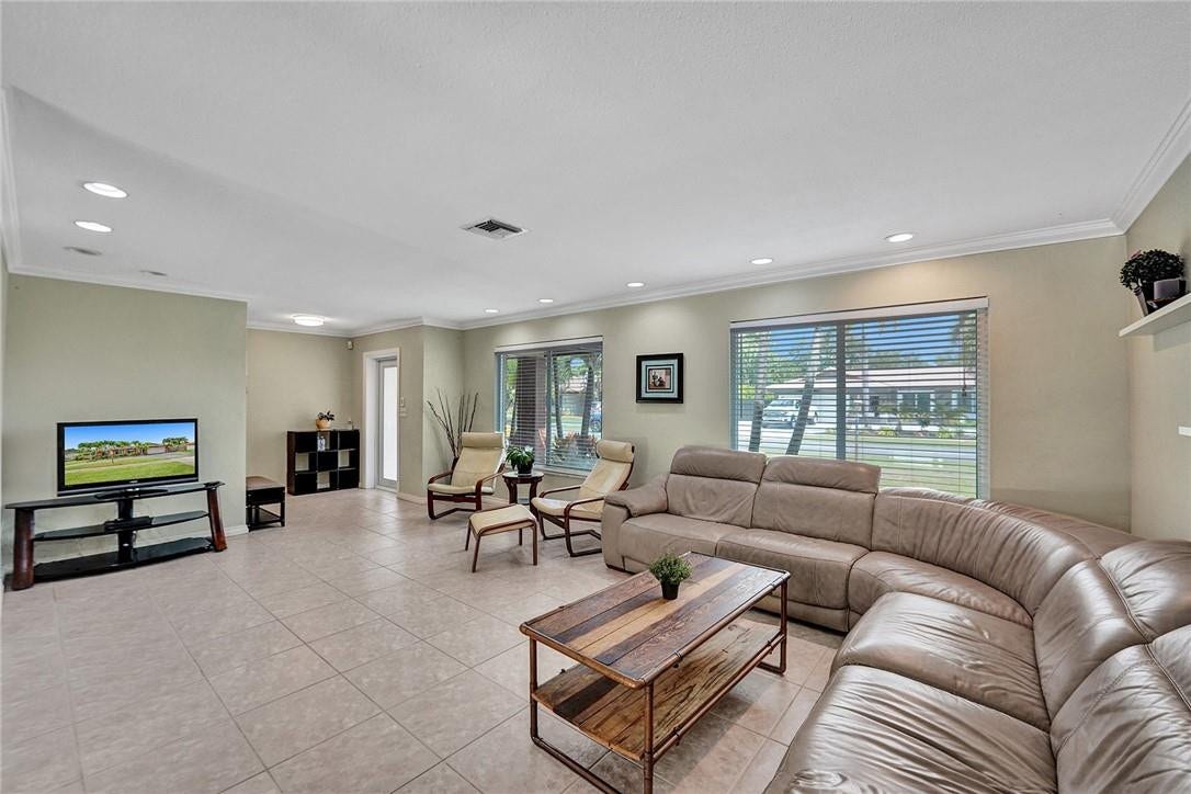 5760 SW 7th Street, Plantation, Plantation, FL 33317 5760 SW 7th Street, Plantation, Plantation, FL 33317