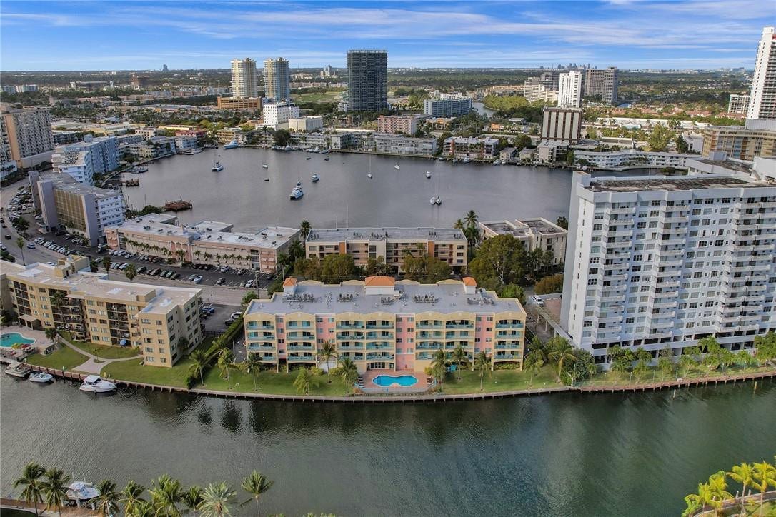 201 Golden Isles Drive, #207, Hallandale Beach, FL 33009 201 Golden Isles Drive, #207, Hallandale Beach, FL 33009
