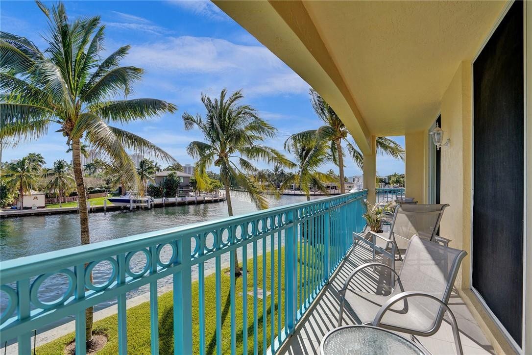 201 Golden Isles Drive, #207, Hallandale Beach, FL 33009 201 Golden Isles Drive, #207, Hallandale Beach, FL 33009