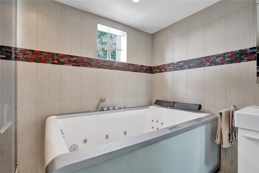 201 Golden Isles Drive, #207, Hallandale Beach, FL 33009 201 Golden Isles Drive, #207, Hallandale Beach, FL 33009