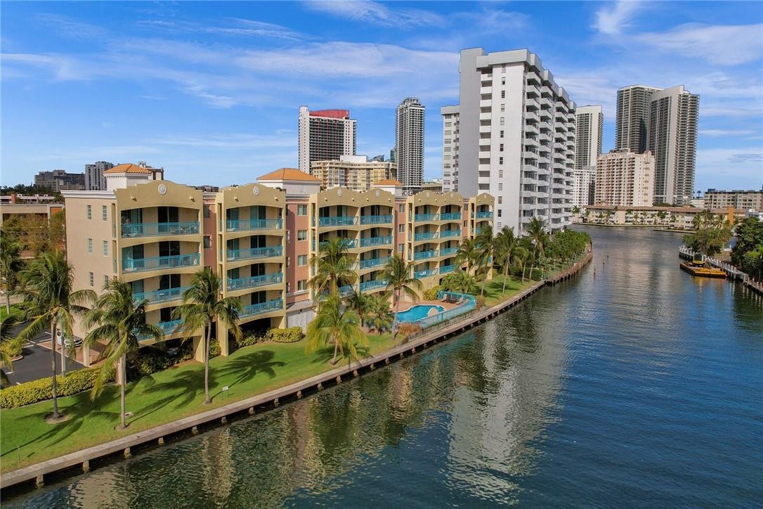 201 Golden Isles Drive, #207, Hallandale Beach, FL 33009 201 Golden Isles Drive, #207, Hallandale Beach, FL 33009