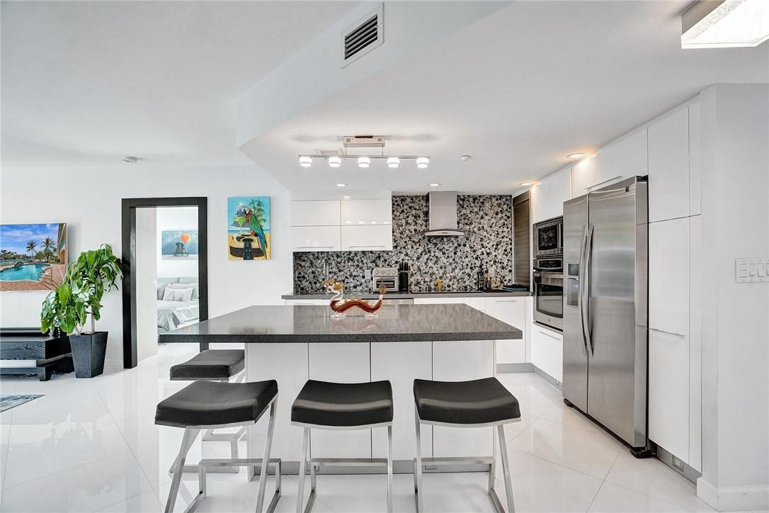 201 Golden Isles Drive, #207, Hallandale Beach, FL 33009 201 Golden Isles Drive, #207, Hallandale Beach, FL 33009