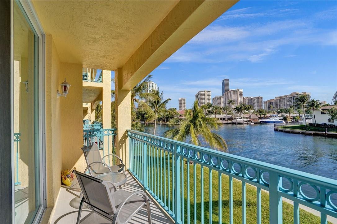 201 Golden Isles Drive, #207, Hallandale Beach, FL 33009 201 Golden Isles Drive, #207, Hallandale Beach, FL 33009