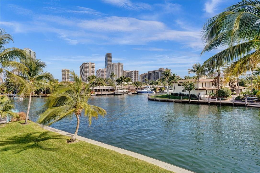 201 Golden Isles Drive, #207, Hallandale Beach, FL 33009 201 Golden Isles Drive, #207, Hallandale Beach, FL 33009