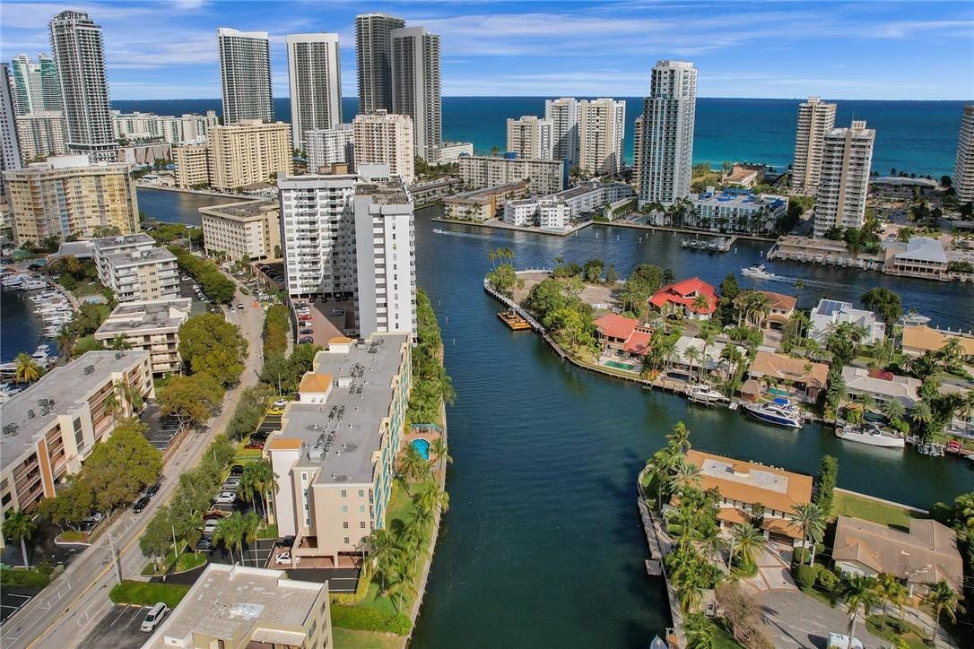 201 Golden Isles Drive, #207, Hallandale Beach, FL 33009 201 Golden Isles Drive, #207, Hallandale Beach, FL 33009