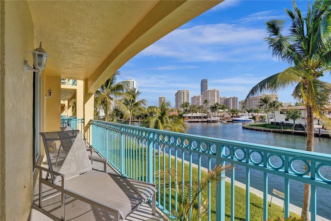 201 Golden Isles Drive, #207, Hallandale Beach, FL 33009 201 Golden Isles Drive, #207, Hallandale Beach, FL 33009