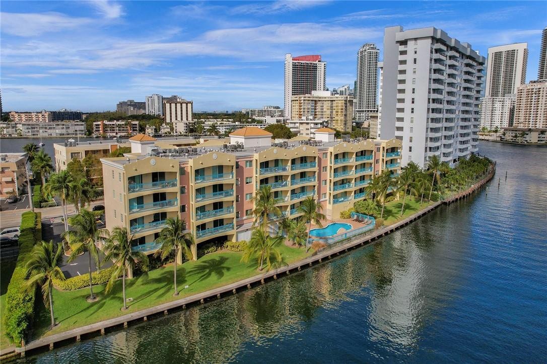 201 Golden Isles Drive, #207, Hallandale Beach, FL 33009 201 Golden Isles Drive, #207, Hallandale Beach, FL 33009