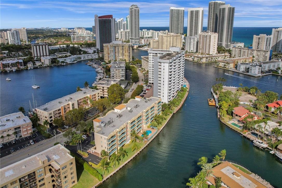 201 Golden Isles Drive, #207, Hallandale Beach, FL 33009 201 Golden Isles Drive, #207, Hallandale Beach, FL 33009