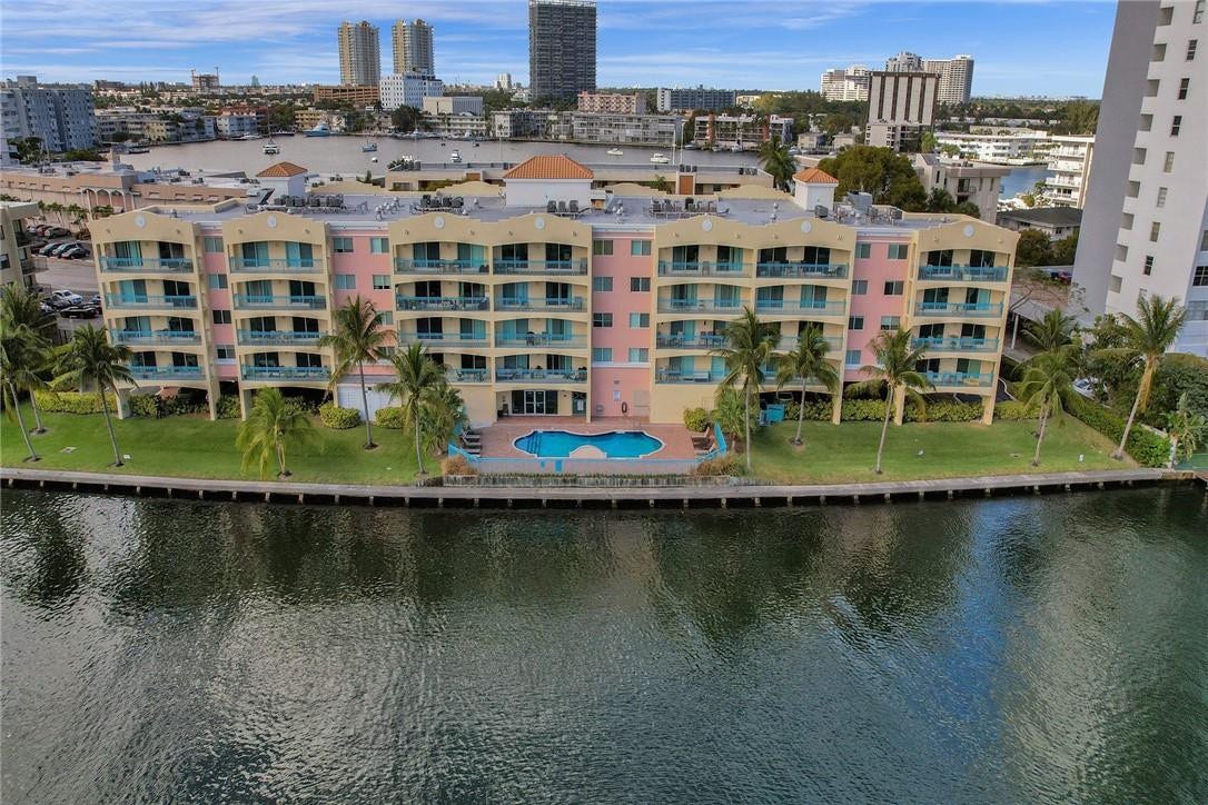 201 Golden Isles Drive, #207, Hallandale Beach, FL 33009 201 Golden Isles Drive, #207, Hallandale Beach, FL 33009
