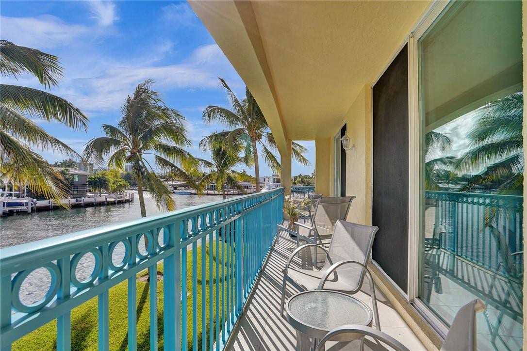 201 Golden Isles Drive, #207, Hallandale Beach, FL 33009 201 Golden Isles Drive, #207, Hallandale Beach, FL 33009